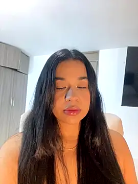 Snapshot of Aitana98_ chatting on October 2025 02:24:01 AM Aitana98  online show from October 2025 02:24:01 AM