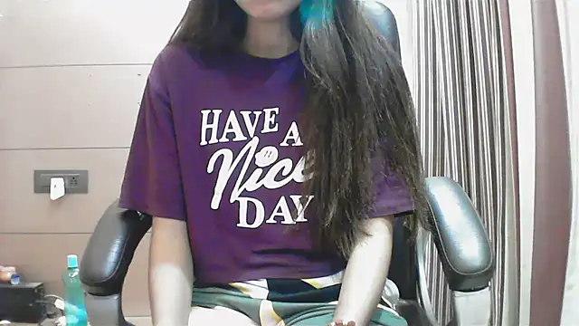 Snapshot of collage_hoty chatting on October 2025 04:19:02 PM collage hoty online show from October 2025 04:19:02 PM