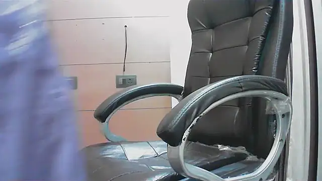 Snapshot of collage_hoty chatting on October 2025 04:29:02 PM collage hoty online show from October 2025 04:29:02 PM