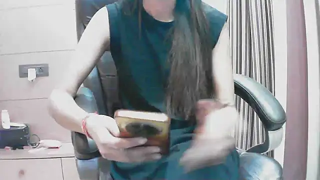 Snapshot of collage_hoty chatting on September 2025 08:15:01 PM collage hoty online show from September 2025 08:15:01 PM