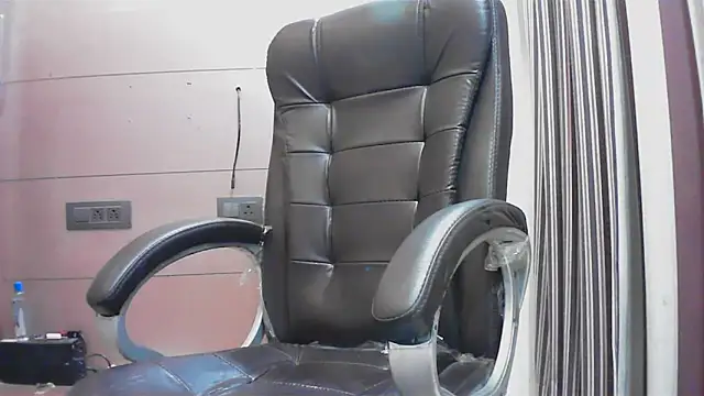 Snapshot of collage_hoty chatting on September 2025 04:57:01 PM collage hoty online show from September 2025 04:57:01 PM