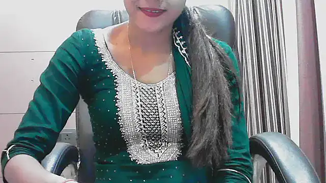 Snapshot of collage_hoty chatting on October 2025 04:52:01 PM collage hoty online show from October 2025 04:52:01 PM