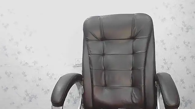 collage hoty online show from February 2026 04:08:01 AM