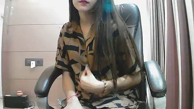 Snapshot of collage_hoty chatting on October 2025 05:14:02 PM collage hoty online show from October 2025 05:14:02 PM