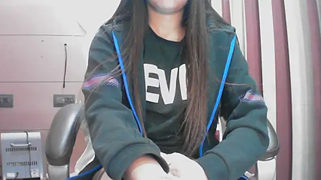 collage hoty online show from January 2026 03:59:02 PM