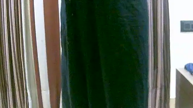 collage hoty online show from November 2025 02:33:01 PM