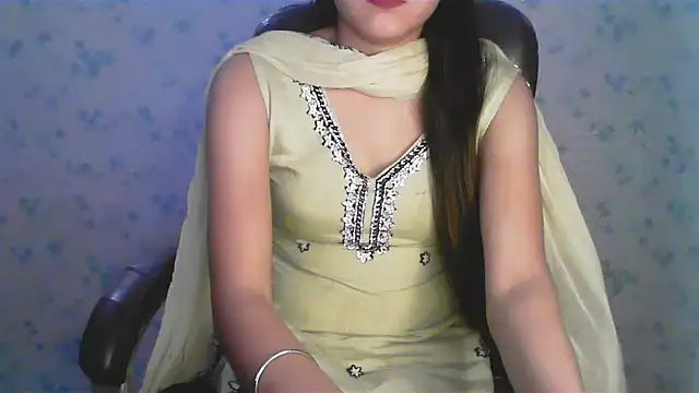 collage hoty online show from June 2026 10:09:01 AM