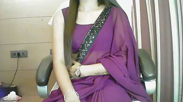 collage hoty online show from January 2026 03:32:01 AM