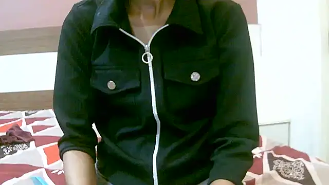 collage hoty online show from November 2025 02:54:02 PM