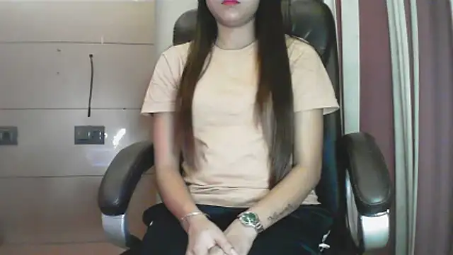 collage hoty online show from January 2026 03:48:02 PM