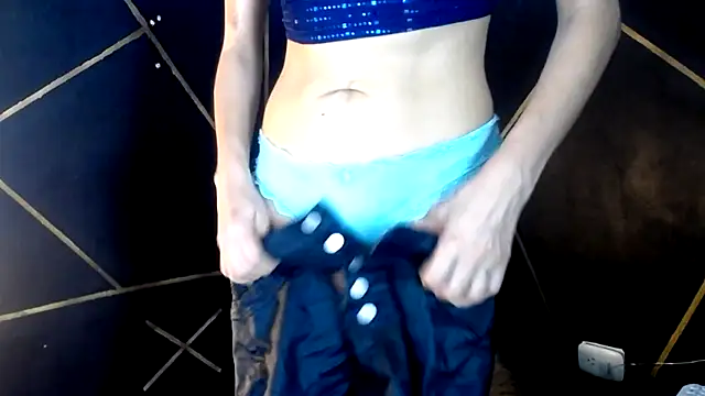 camilawm19 online show from April 2026 11:11:02 PM