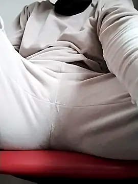 ladyrrr online show from March 2026 05:42:01 AM