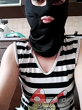 ladyrrr online show from April 2026 01:18:02 PM