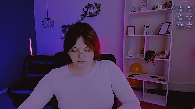 nikole kitt online show from April 2026 06:56:01 PM