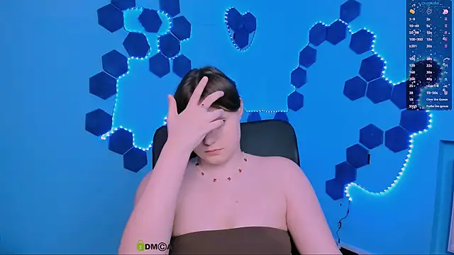 nikole kitt online show from December 2025 07:49:02 PM