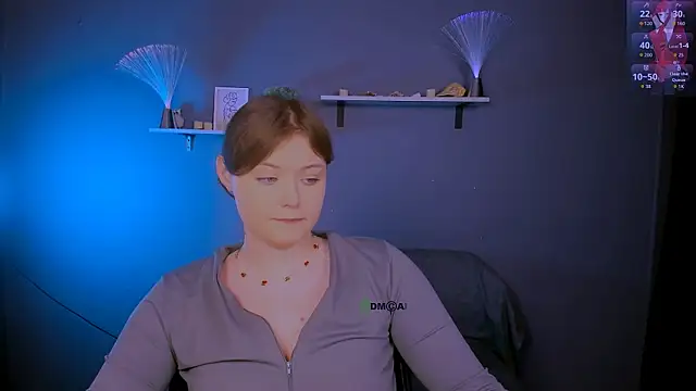 nikole kitt online show from December 2025 08:01:02 PM