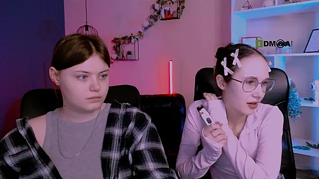 nikole kitt online show from March 2026 08:19:01 PM