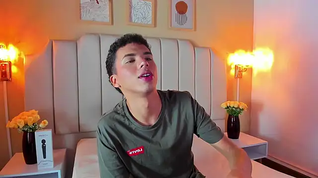 SEANTROYY online show from October 2025 03:52:01 AM