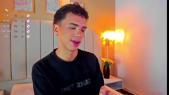 SEANTROYY online show from September 2025 04:00:01 AM