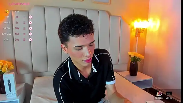 SEANTROYY online show from September 2025 03:54:01 AM