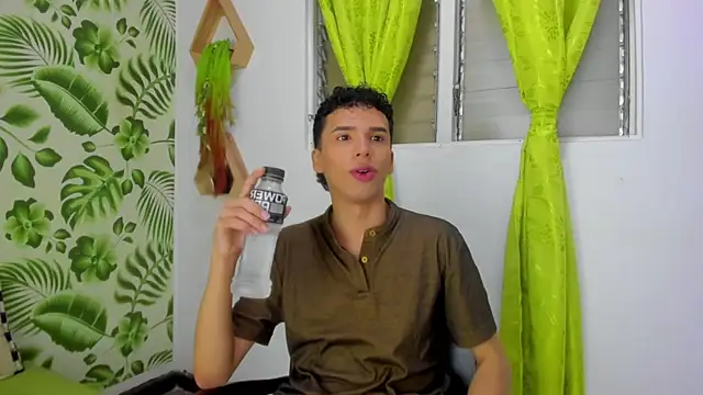 SEANTROYY online show from March 2025 03:54:02 AM