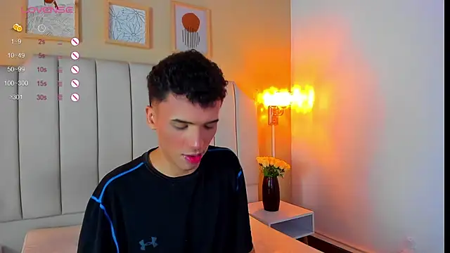 SEANTROYY online show from September 2025 03:56:01 AM