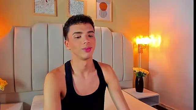 SEANTROYY online show from September 2025 04:00:02 AM