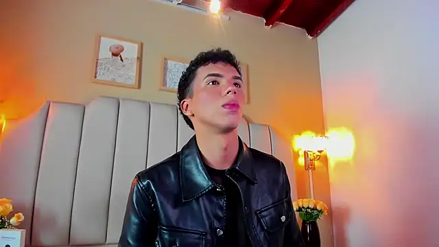 SEANTROYY online show from October 2025 02:32:01 AM
