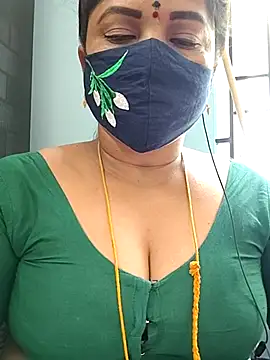 Snapshot of gaurika18 chatting on June 2026 07:03:02 AM gaurika18 online show from June 2026 07:03:02 AM