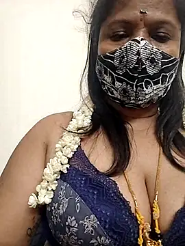 gaurika18 online show from April 2026 05:21:02 PM