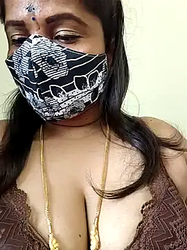 gaurika18 online show from April 2026 08:49:01 AM