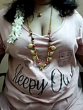 gaurika18 online show from March 2025 06:23:02 PM