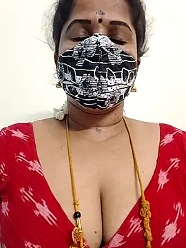 Snapshot of gaurika18 chatting on June 2026 04:52:01 PM gaurika18 online show from June 2026 04:52:01 PM