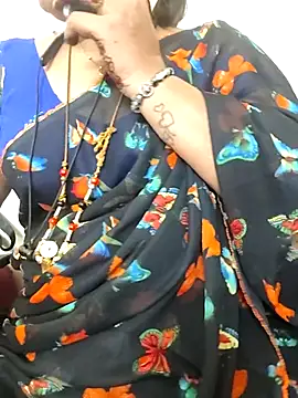 Snapshot of gaurika18 chatting on November 2025 05:25:01 AM gaurika18 online show from November 2025 05:25:01 AM