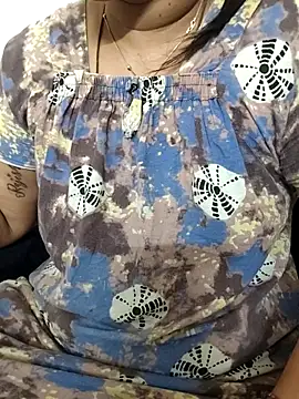 Snapshot of gaurika18 chatting on December 2025 02:34:02 AM gaurika18 online show from December 2025 02:34:02 AM