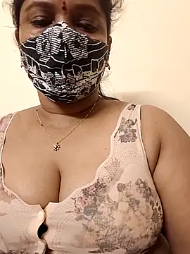 Snapshot of gaurika18 chatting on February 2026 04:10:02 AM gaurika18 online show from February 2026 04:10:02 AM