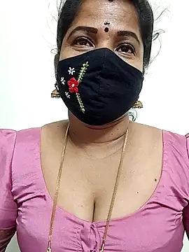 gaurika18 online show from May 2026 07:28:02 PM