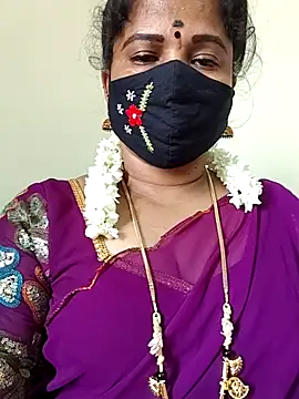 gaurika18 online show from May 2026 07:23:01 AM