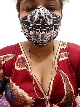 Snapshot of gaurika18 chatting on March 2026 12:01:02 PM gaurika18 online show from March 2026 12:01:02 PM