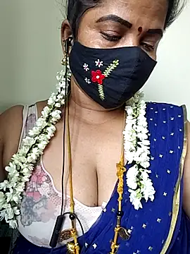 Snapshot of gaurika18 chatting on June 2026 04:35:02 AM gaurika18 online show from June 2026 04:35:02 AM
