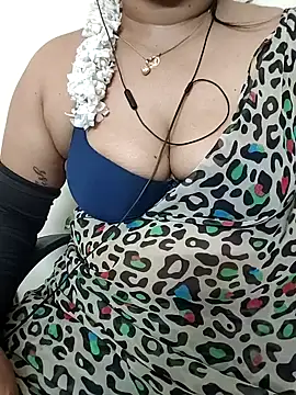 Snapshot of gaurika18 chatting on December 2025 03:24:01 PM gaurika18 online show from December 2025 03:24:01 PM