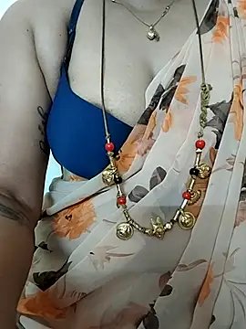 Snapshot of gaurika18 chatting on December 2025 11:06:02 PM gaurika18 online show from December 2025 11:06:02 PM