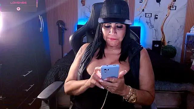 Snapshot of Demion_prince chatting on June 2026 08:08:02 AM Demion prince online show from June 2026 08:08:02 AM