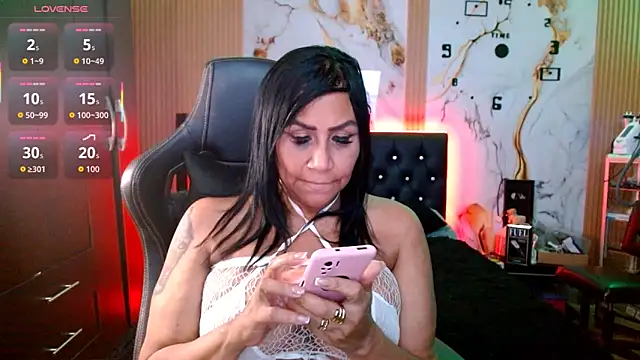 Demion prince online show from April 2026 08:23:02 PM