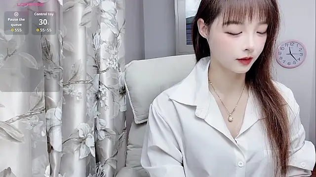 Snapshot of NINIbaby-99 chatting on November 2025 03:22:02 PM NINIbaby-99 online show from November 2025 03:22:02 PM