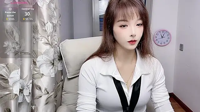 Snapshot of NINIbaby-99 chatting on October 2025 03:02:02 PM NINIbaby-99 online show from October 2025 03:02:02 PM