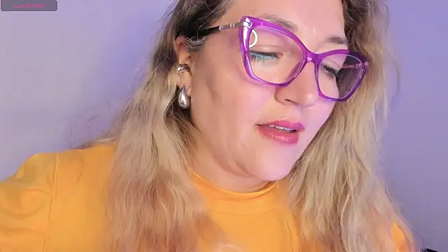 Snapshot of Naty_Mature_ chatting on April 2026 01:42:02 AM Naty Mature online show from April 2026 01:42:02 AM