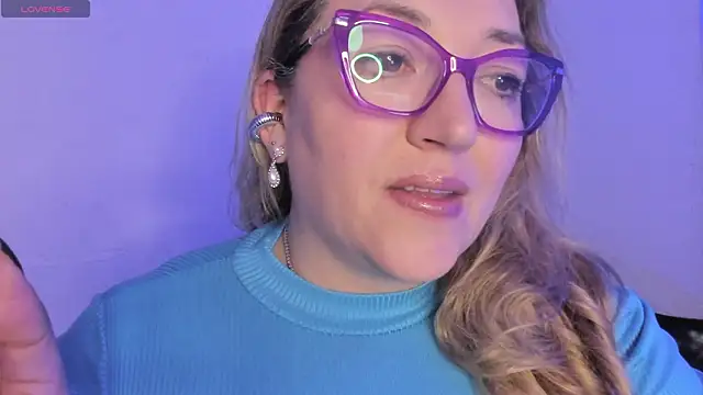 Naty Mature  online show from February 2026 06:41:01 PM