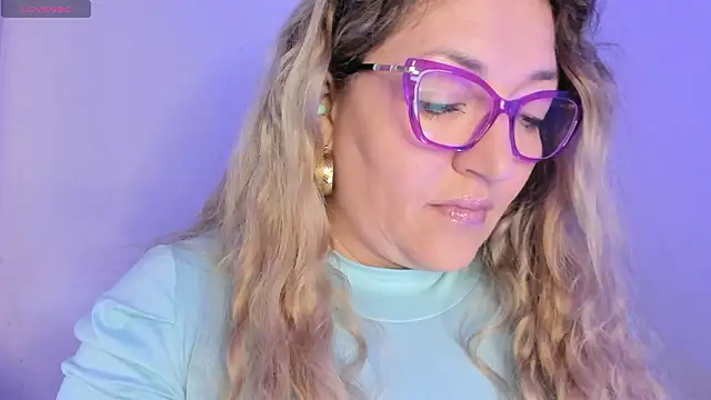 Naty Mature  online show from March 2026 06:22:02 PM