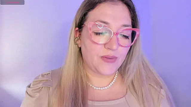 Naty Mature  online show from March 2026 05:25:02 PM